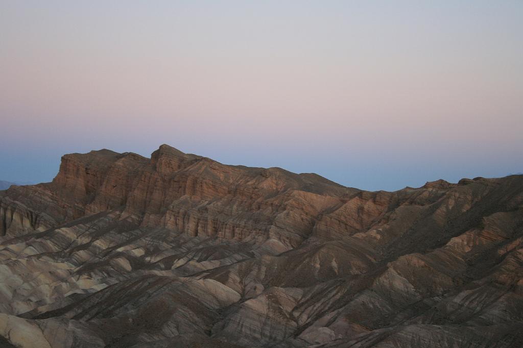 20081022 death valley 007.jpg - Death Valley - Sunrise at Zabriskie Point